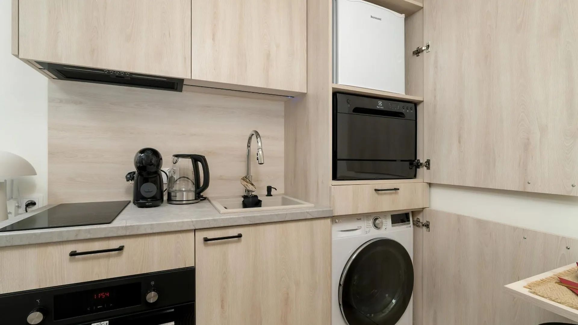 Klimatyzowane Apartamenty W Poznaniu Z Biurkiem Do Pracy Zdalnej By Noclegi Renters 0*, 波兹南