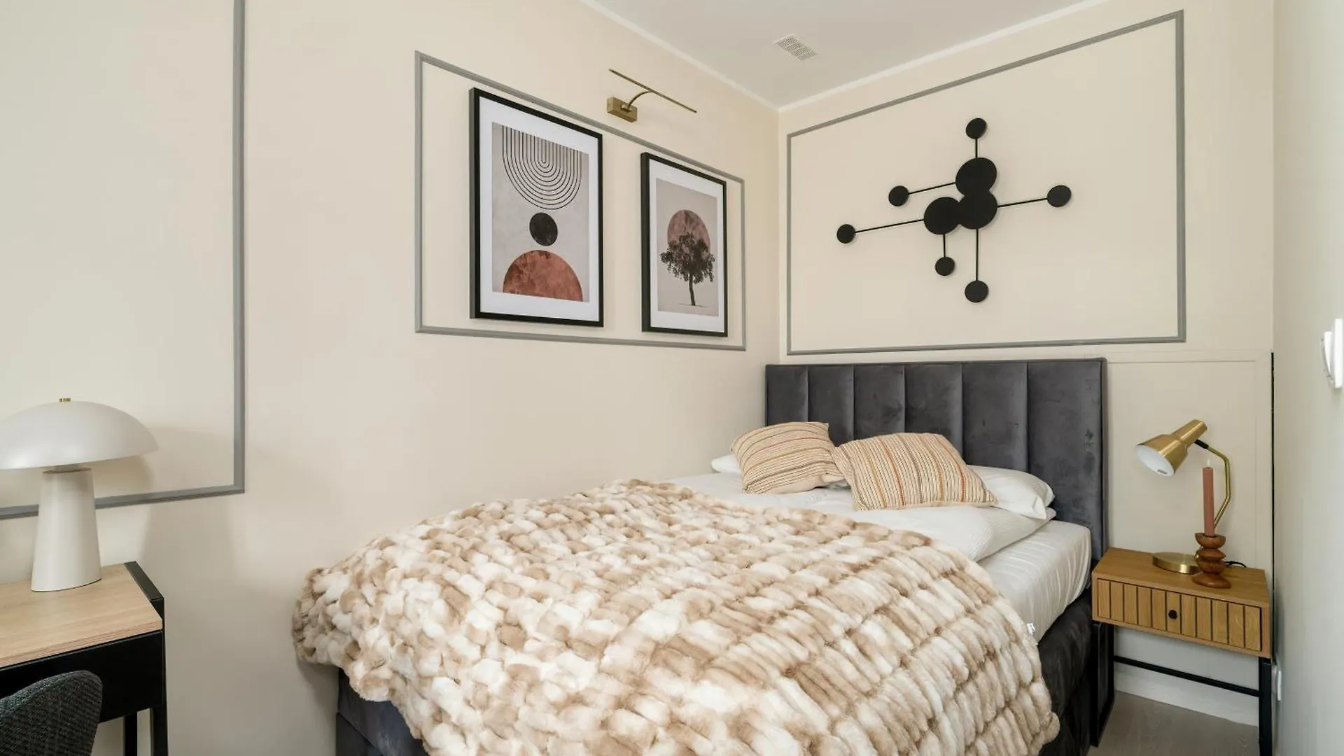 公寓 Klimatyzowane Apartamenty W Poznaniu Z Biurkiem Do Pracy Zdalnej By Noclegi Renters 波兰