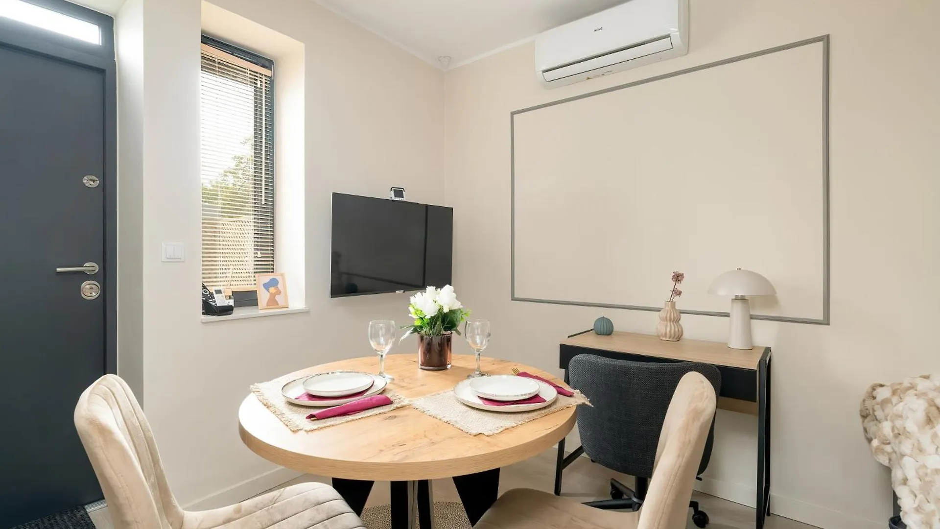 公寓 Klimatyzowane Apartamenty W Poznaniu Z Biurkiem Do Pracy Zdalnej By Noclegi Renters